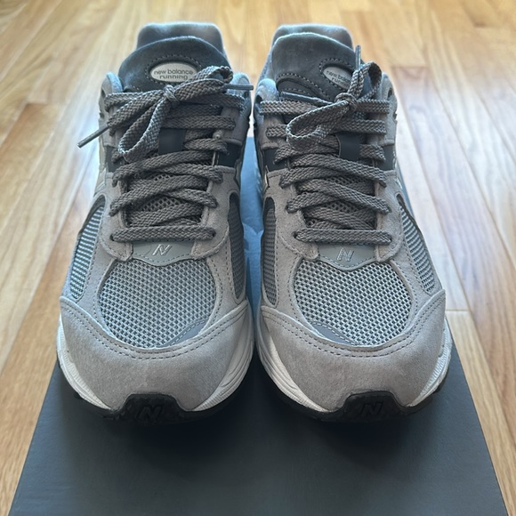 Men’s New Balance 2002R Grey M2002RST Size 9.5 - Picture 4 of 7